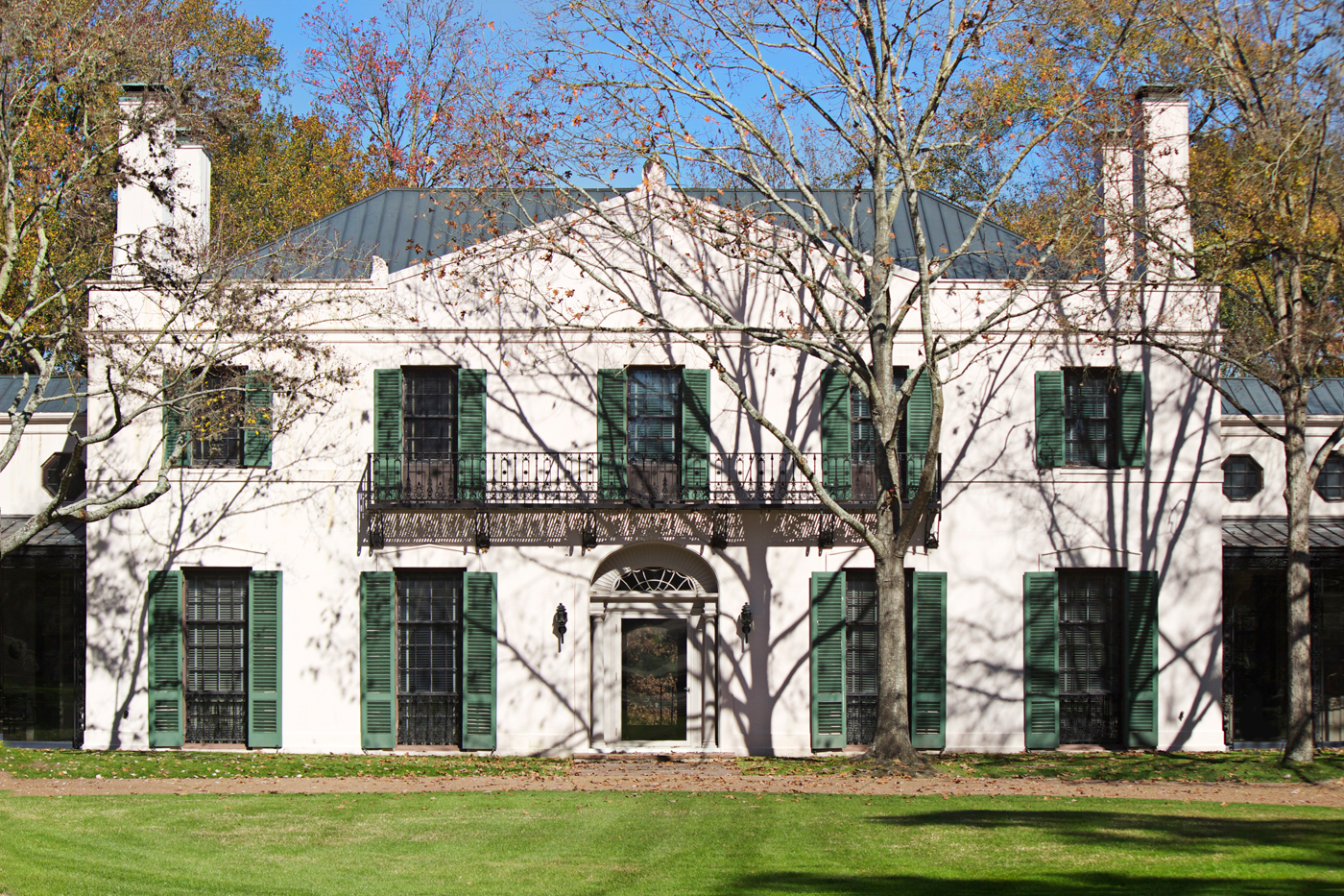 edwardian mansion at bayou bend - photo copyright Allison Beth Cooling