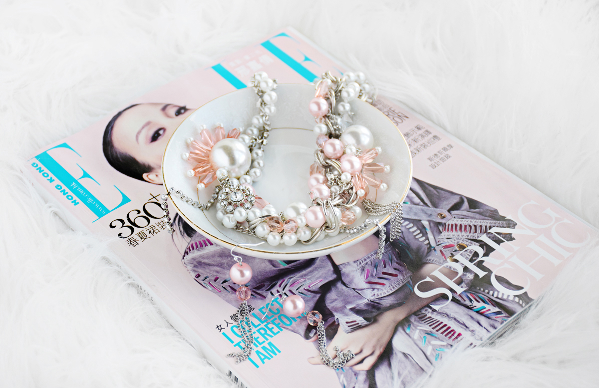 Ice Queen Beadwoven necklace by Allison Cooling, Quiet Lion Creations