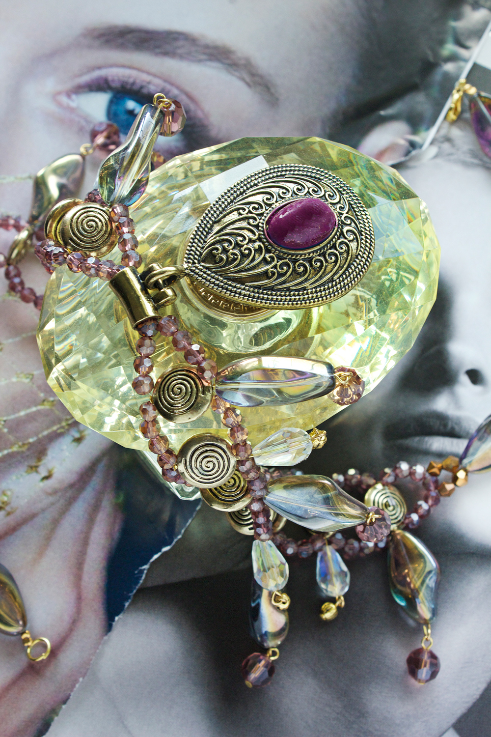 Beaded statement necklace tutorial - copyright Quiet Lion Creations, quietlioncreations.com