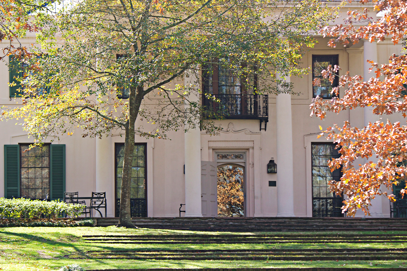 bayou bend houston texas mansion - photo copyright Allison Beth Cooling