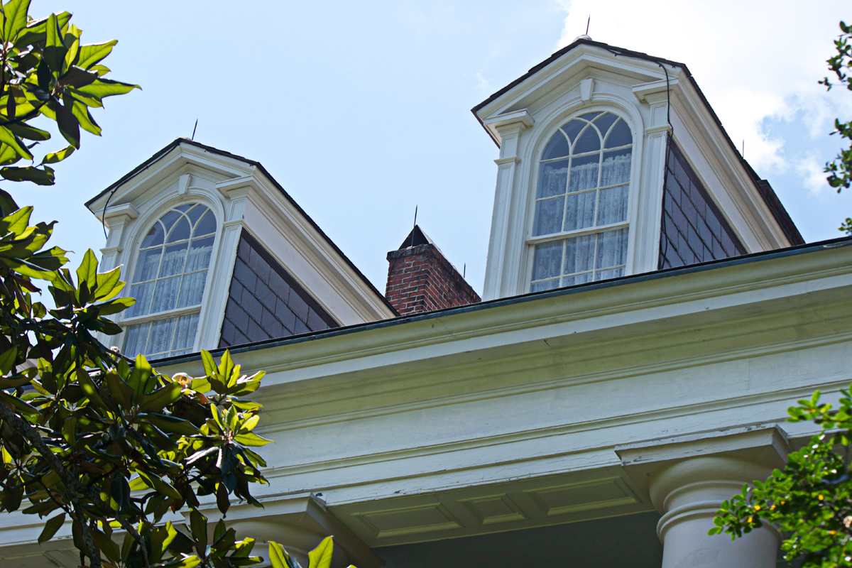 Oak valley Plantation -photo by Quiet Lion Creations