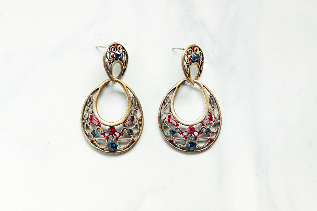 vintage earring recycling tutorial by Quiet Lion Creations. photo copyright Allison Beth Cooling.