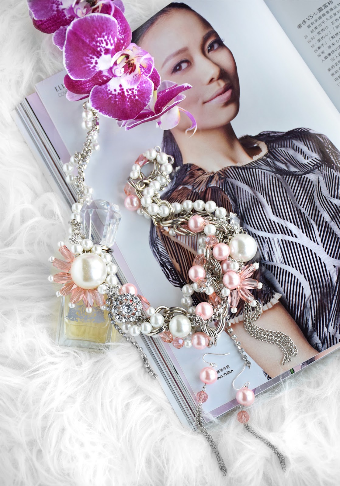 Ice Queen Beadwoven necklace by Allison Cooling, Quiet Lion Creations