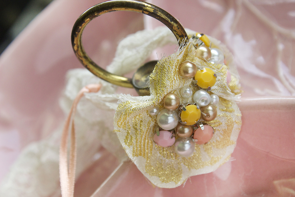 vintage lace headband diy by quiet lion creations