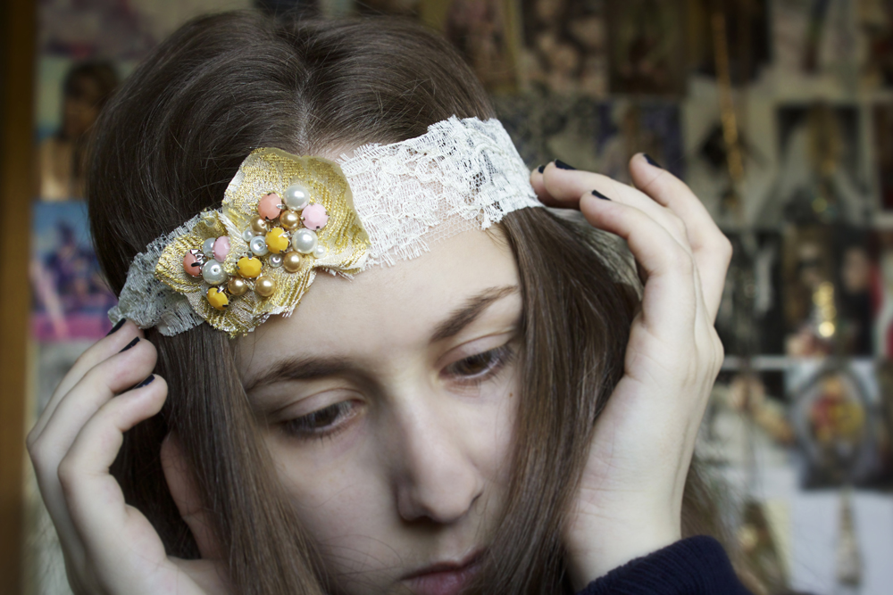 vintage lace headband diy by quiet lion creations